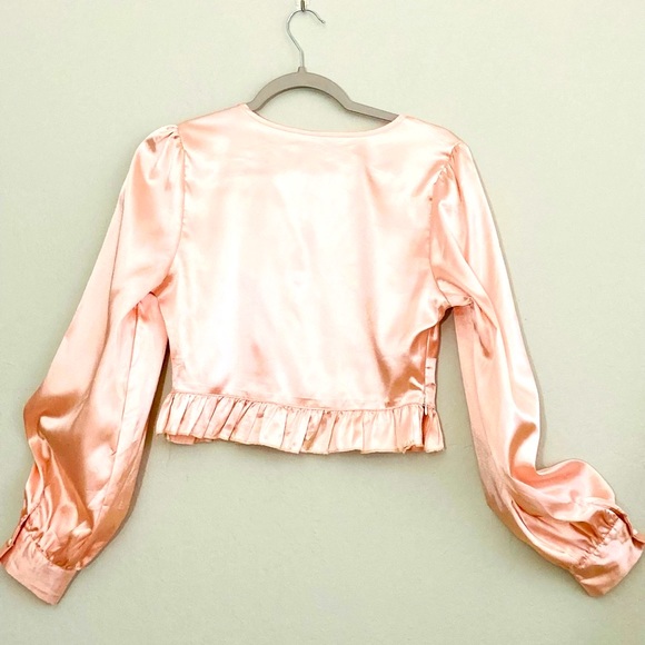 SHEIN blush pink crop satin blouse S - Picture 6 of 6